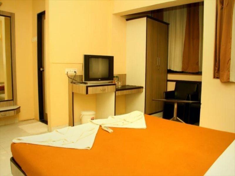 דמאן Hotel Sai Regency מראה חיצוני תמונה