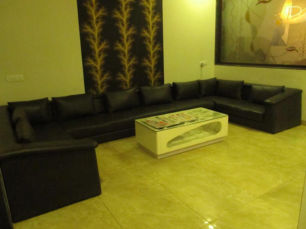 דמאן Hotel Sai Regency מראה חיצוני תמונה