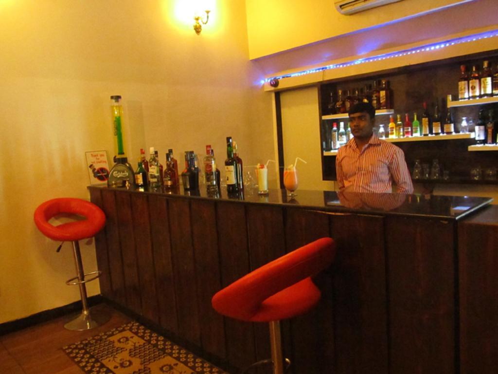 דמאן Hotel Sai Regency מראה חיצוני תמונה