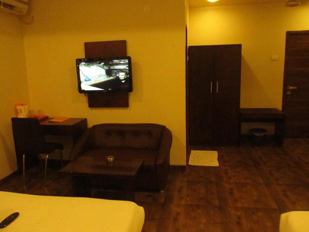 דמאן Hotel Sai Regency חדר תמונה