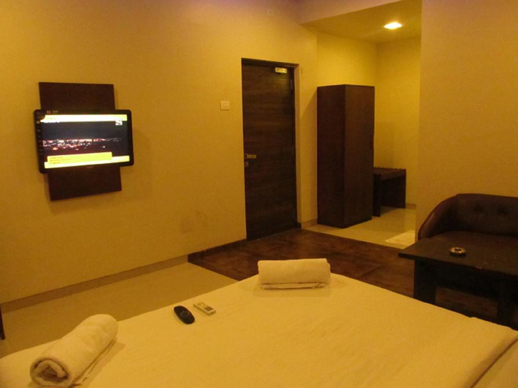 דמאן Hotel Sai Regency חדר תמונה