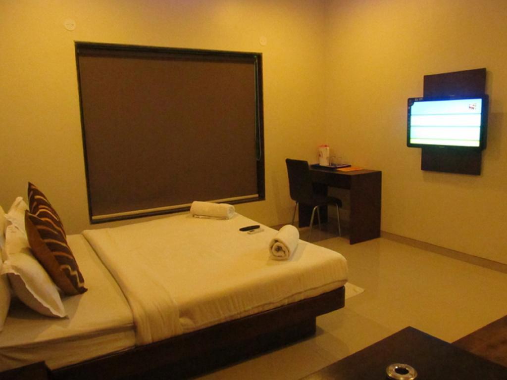 דמאן Hotel Sai Regency חדר תמונה