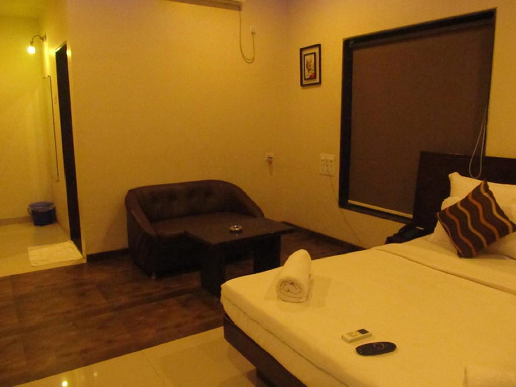 דמאן Hotel Sai Regency מראה חיצוני תמונה