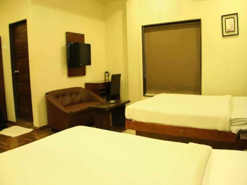 דמאן Hotel Sai Regency מראה חיצוני תמונה